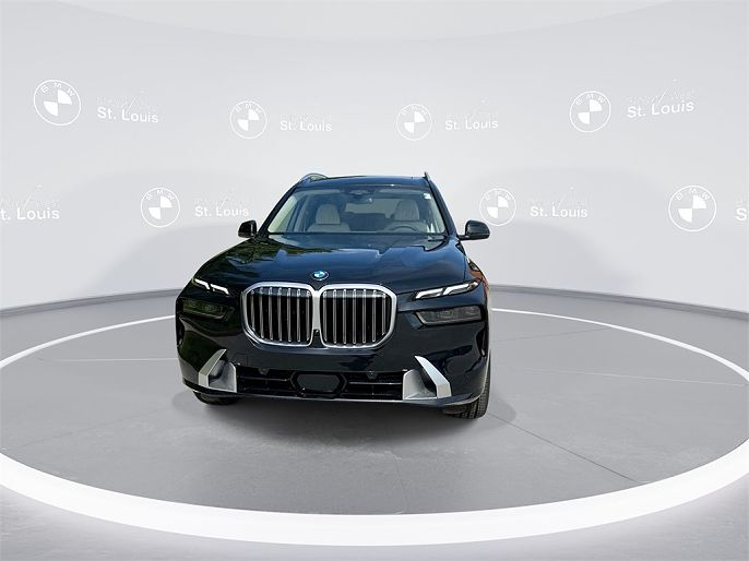 2025 BMW X7