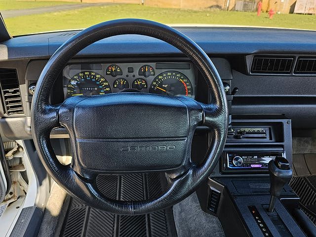 1992 Chevrolet Camaro RS image 14