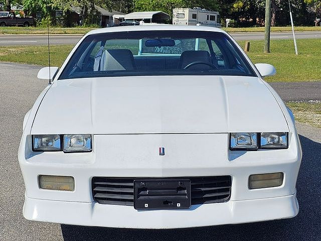 1992 Chevrolet Camaro RS image 2