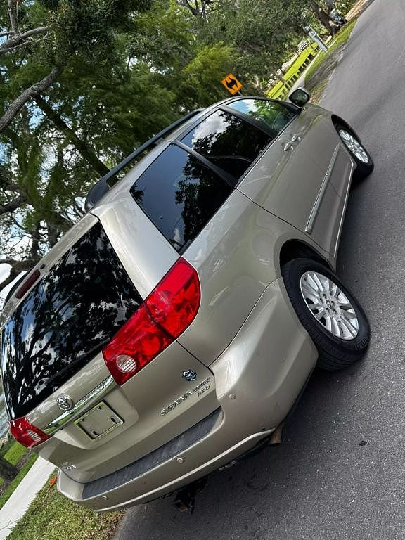 2010 Toyota Sienna