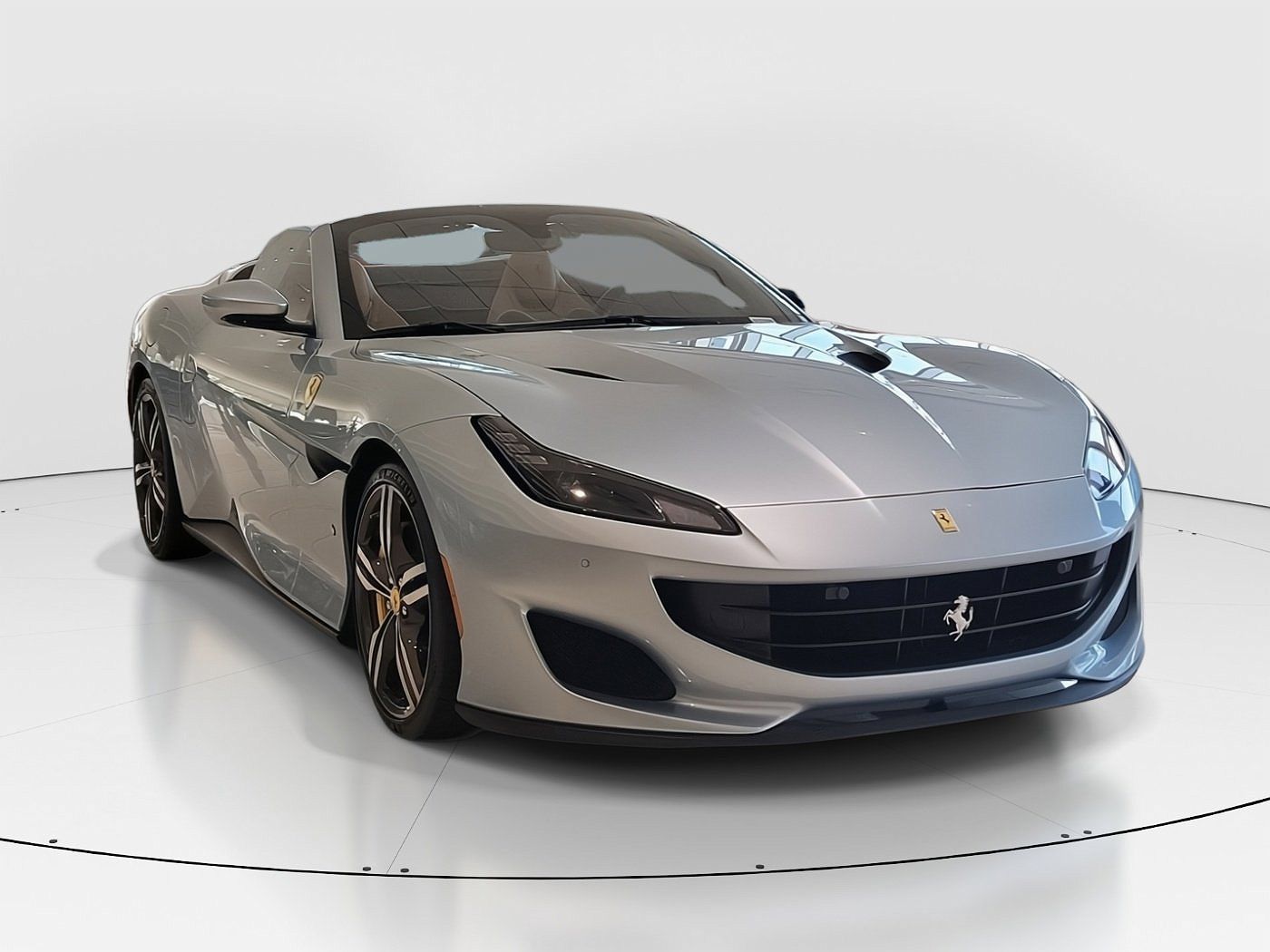 2019 Ferrari Portofino null image 1