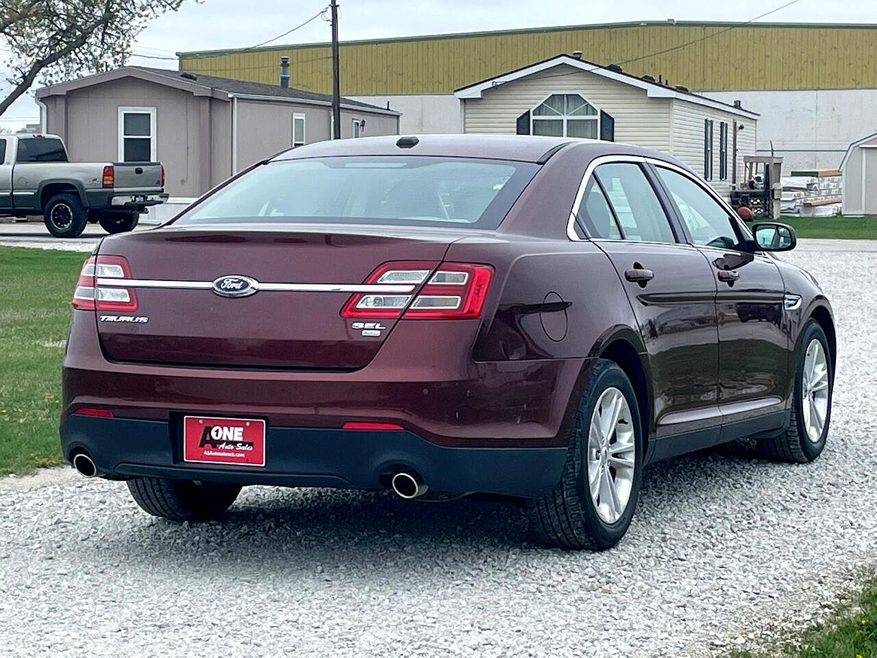 2015 Ford Taurus SEL image 5