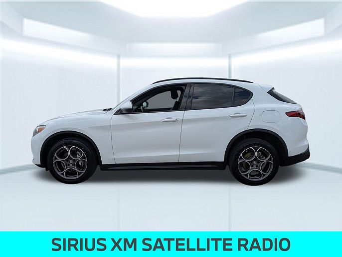 2022 Alfa Romeo Stelvio