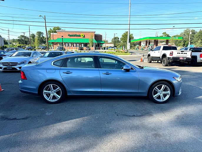 2018 Volvo S90