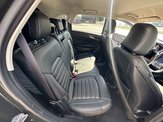 2022 Ford Edge