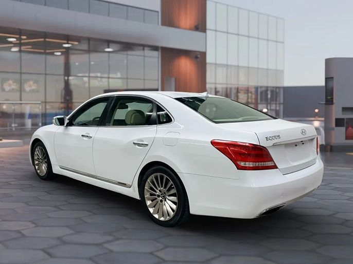 2014 Hyundai Equus