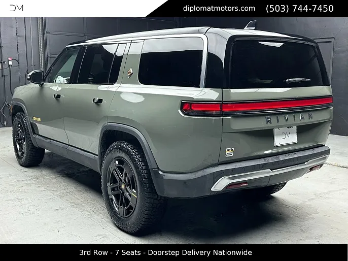 2023 Rivian R1S