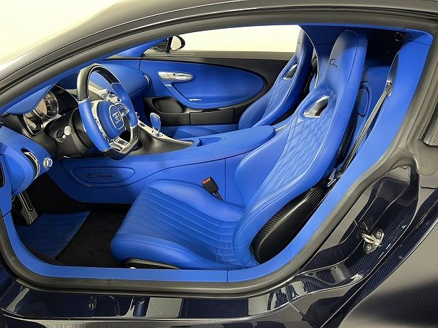 2018 Bugatti Chiron null image 19
