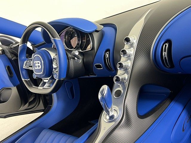 2018 Bugatti Chiron null image 49