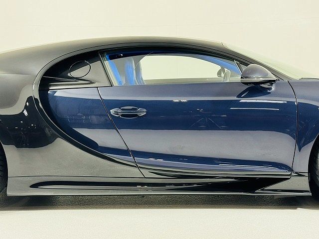 2018 Bugatti Chiron null image 72