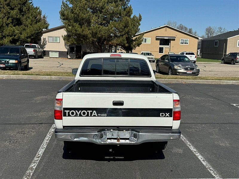 1995 Toyota T100 DX image 3