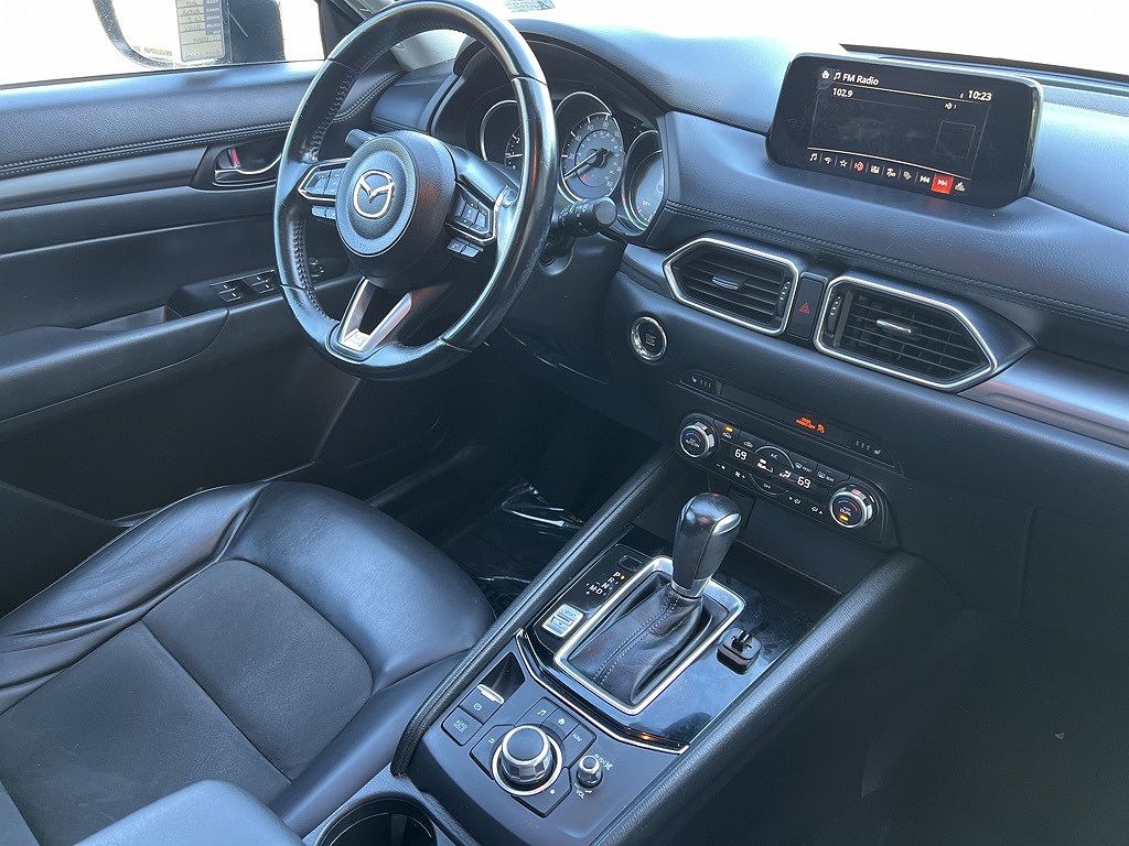 2018 Mazda CX-5 Touring image 2