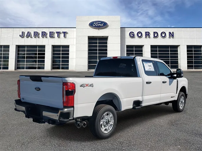 2025 Ford F-250