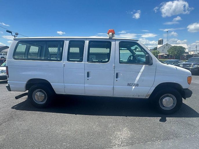2005 Ford Econoline