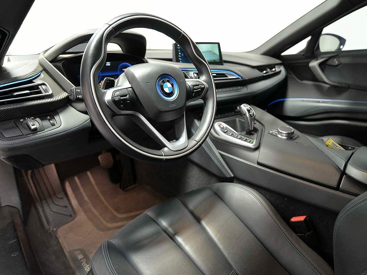 2019 BMW i8 null image 9