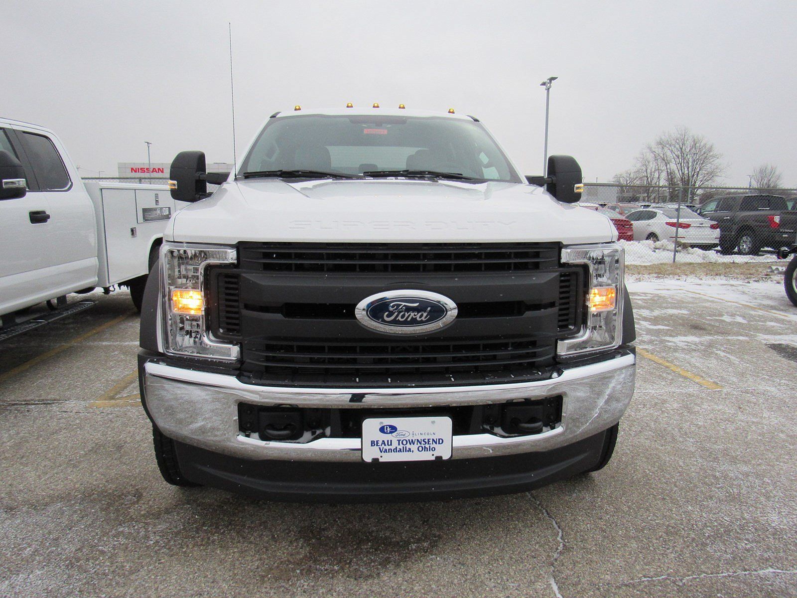 2019 Ford F-550 null image 27