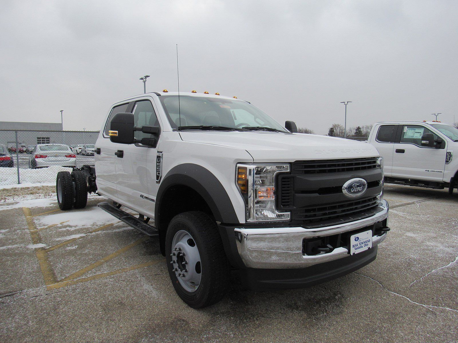 2019 Ford F-550 null image 40