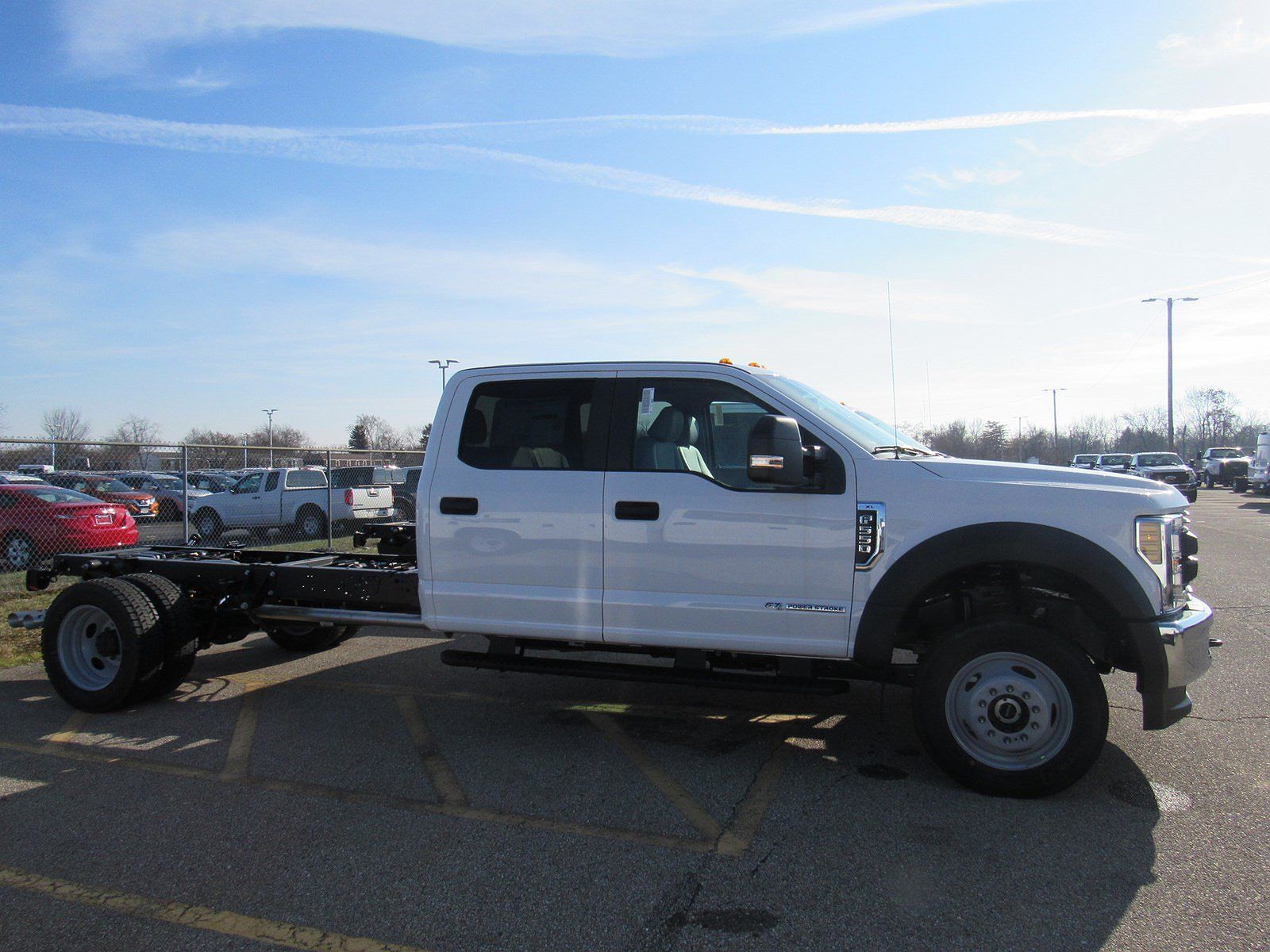 2019 Ford F-550 null image 6