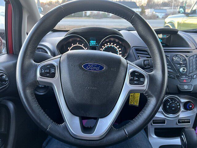 2016 Ford Fiesta Titanium image 10