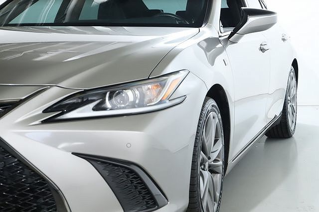 2019 Lexus ES 350 image 3