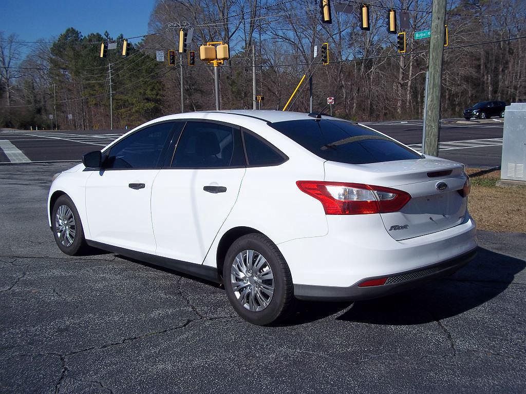 2013 Ford Focus S image 2