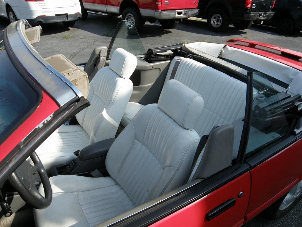 1994 Pontiac Sunbird LE image 1