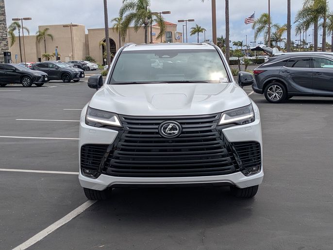 2025 Lexus LX