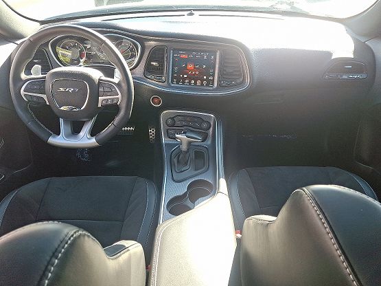 2015 Dodge Challenger SRT8 392 photo 11