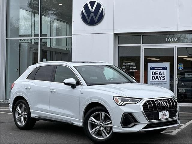 2022 Audi Q3