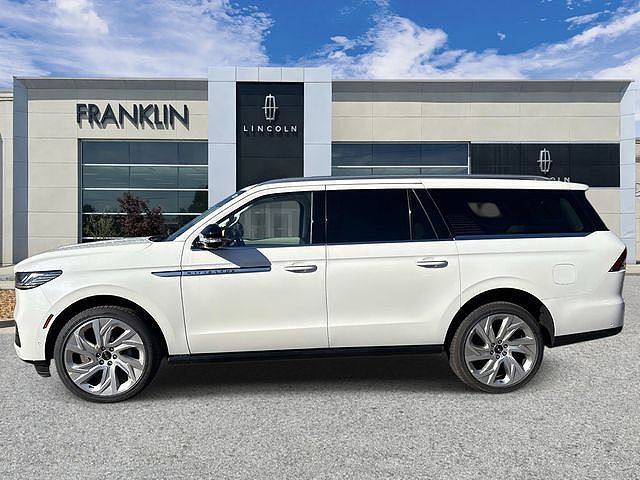2025 Lincoln Navigator L