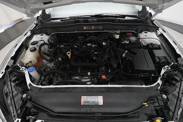 2020 Ford Fusion SE image 2