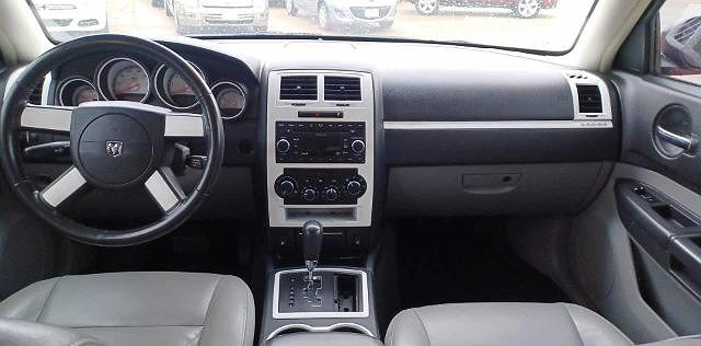2008 Dodge Charger SXT image 2