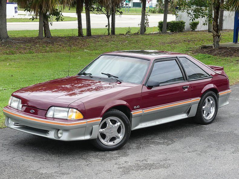 1988 Ford Mustang GT image 11