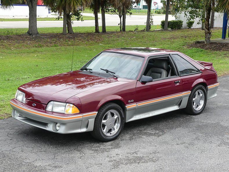 1988 Ford Mustang GT image 18