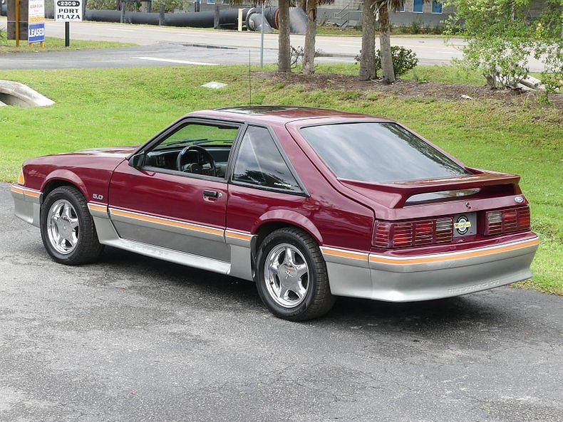 1988 Ford Mustang GT image 24