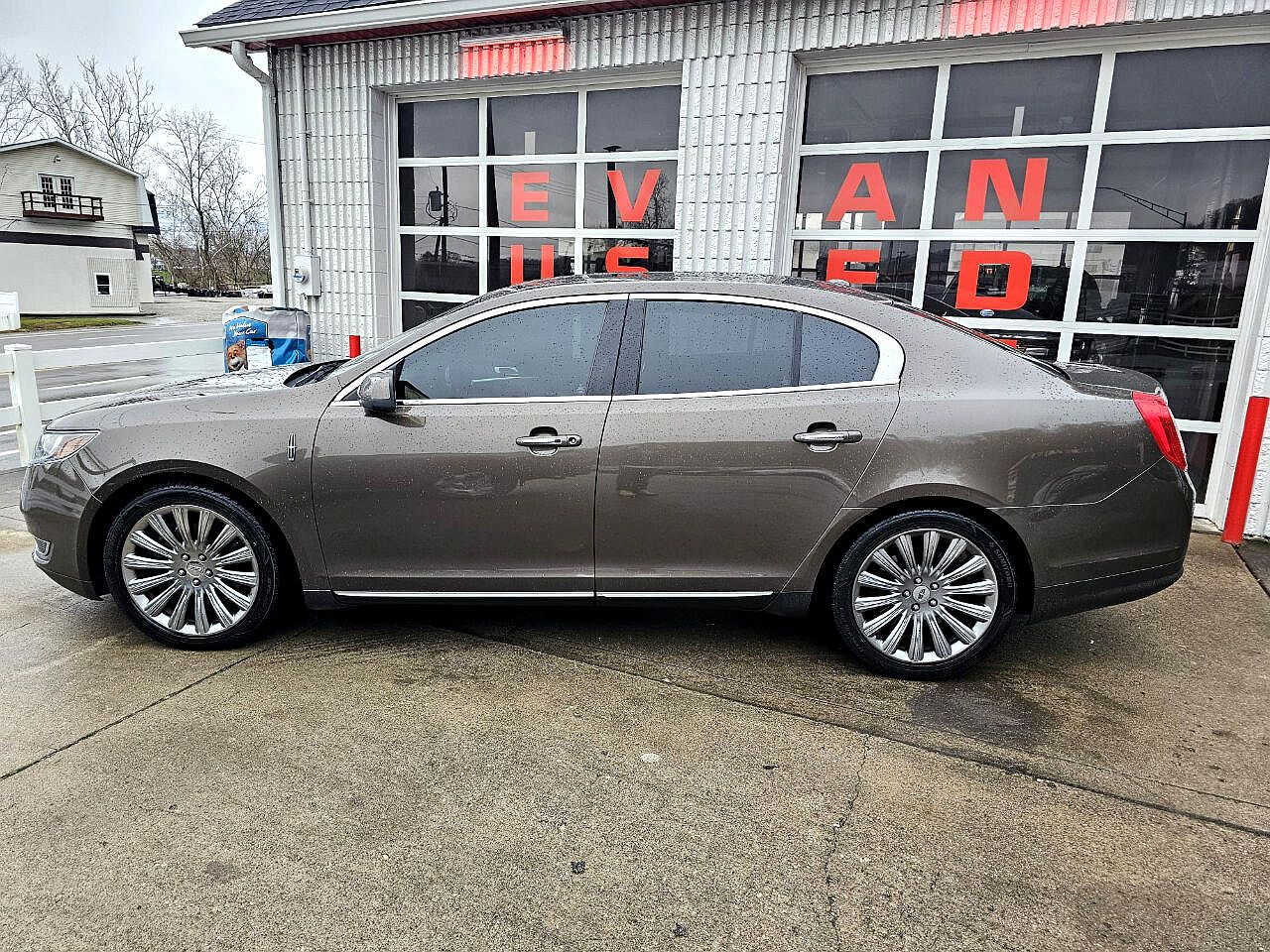 2015 Lincoln MKS null image 14