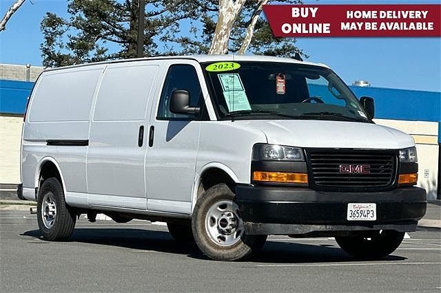 2023 GMC Savana