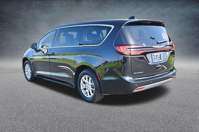 2024 Chrysler Pacifica
