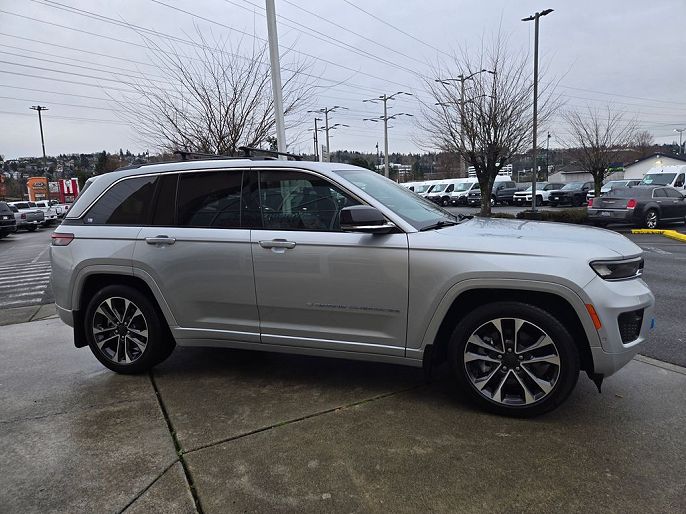 2022 Jeep Grand Cherokee