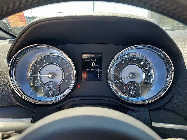 2012 Chrysler 300 SRT8 image 21