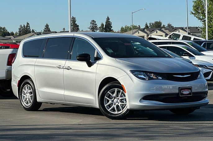 2026 Chrysler Voyager