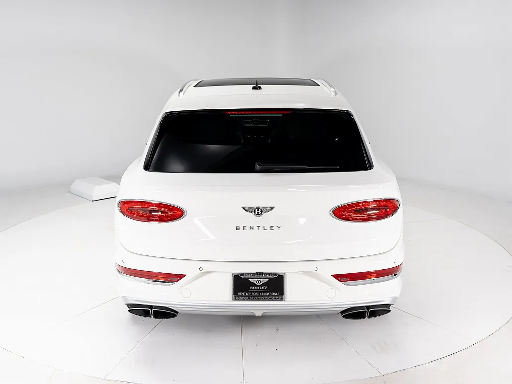 2023 Bentley Bentayga Azure image 3