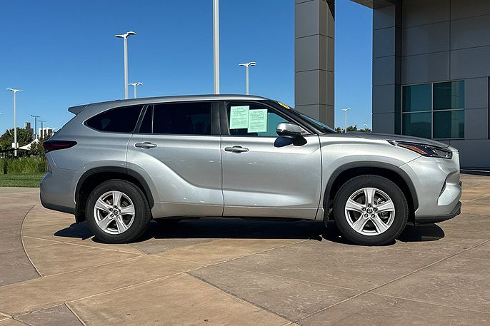 2024 Toyota Highlander