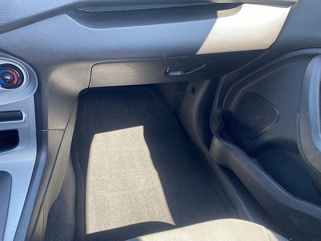 2019 Ford Fiesta SE image 31