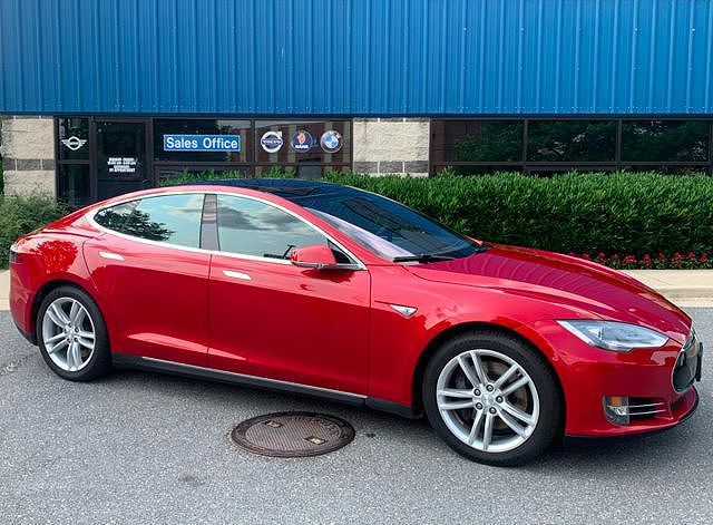 2015 Tesla Model S