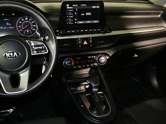 2019 Kia Forte LXS photo 12