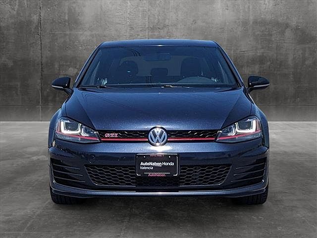 2017 Volkswagen Golf Sport image 1