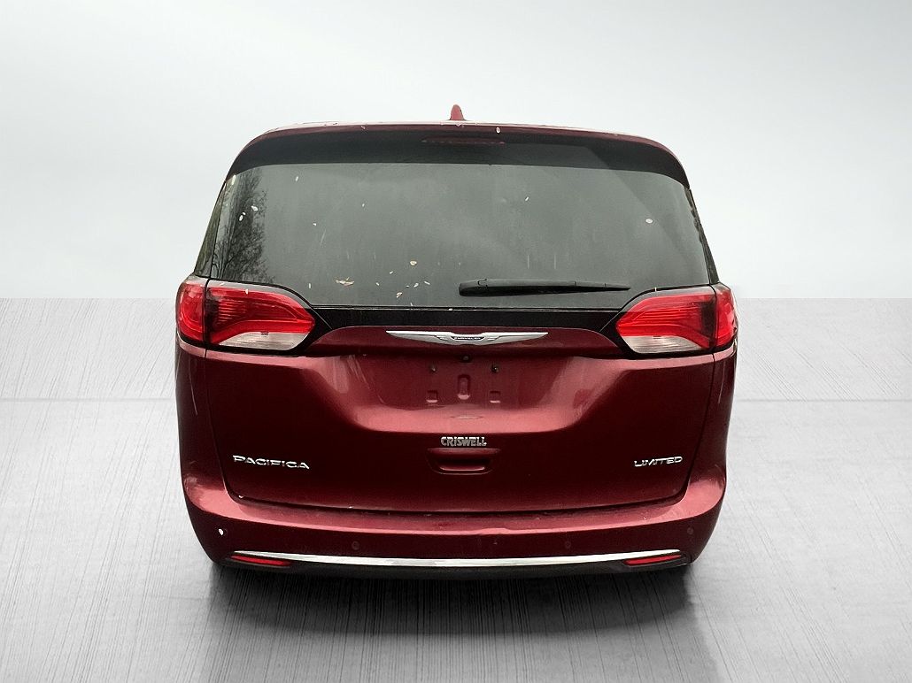 2018 Chrysler Pacifica Limited image 4