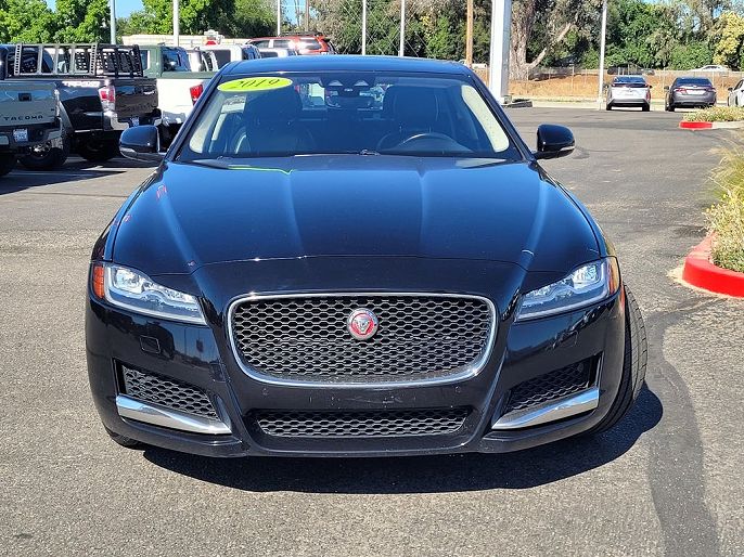 2019 Jaguar XF