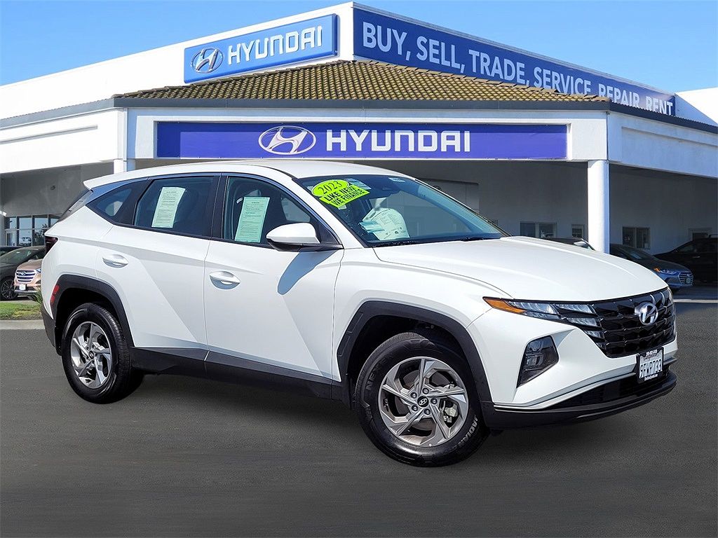 2023 Hyundai Tucson SE image 0